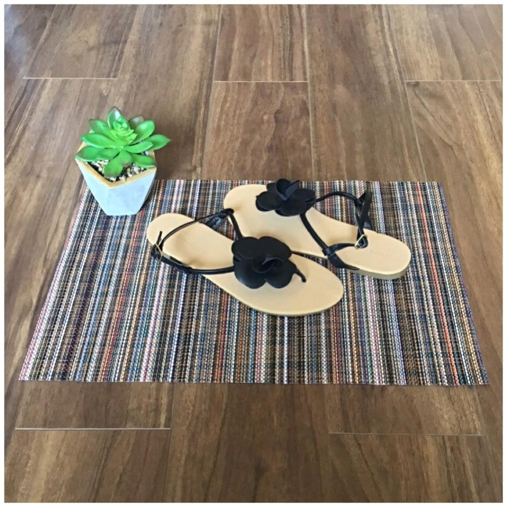 Forever 21 Black Flower Strappy Sandals - Picture 5 of 7